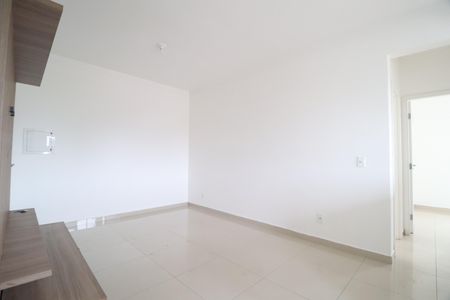 Sala de apartamento para alugar com 2 quartos, 56m² em Santa Mônica, Uberlândia