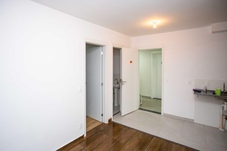 Sala de apartamento para alugar com 2 quartos, 37m² em Jardim Miriam, São Paulo
