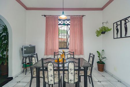 Casa à venda com 155m², 3 quartos e 1 vagaSala de Jantar