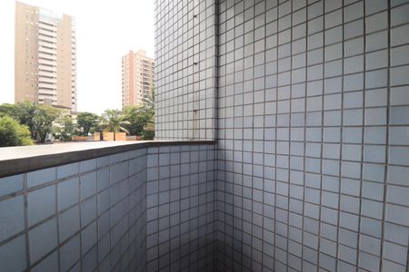 Apartamento à venda com 98m², 3 quartos e 2 vagasVaranda Quarto 1 Suíte 