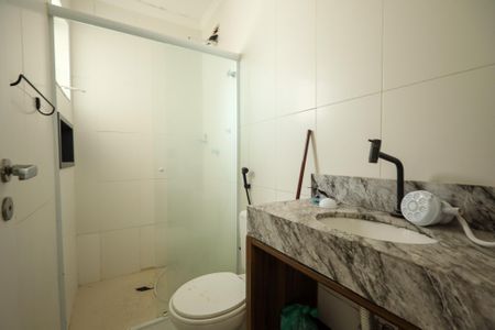 Casa de condomínio para alugar com 120m², 3 quartos e 3 vagasBanheiro da Suíte