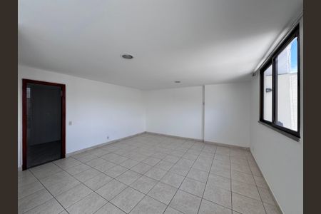 Apartamento à venda com 200m², 3 quartos e 2 vagasSala