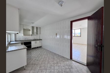 Apartamento à venda com 200m², 3 quartos e 2 vagasCozinha e Área de Serviço