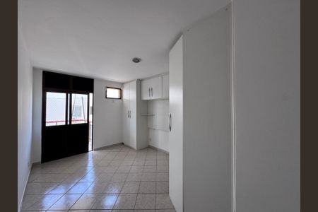 Apartamento à venda com 200m², 3 quartos e 2 vagasSuíte