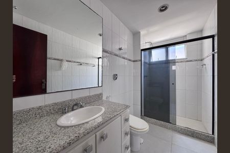 Apartamento à venda com 200m², 3 quartos e 2 vagasSuíte - Banheiro