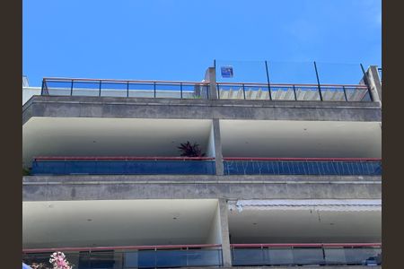 Apartamento à venda com 200m², 3 quartos e 2 vagasPlaquinha Quinto Andar