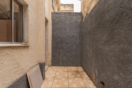 Casa de condomínio à venda com 74m², 3 quartos e 1 vagaÁrea de Serviço