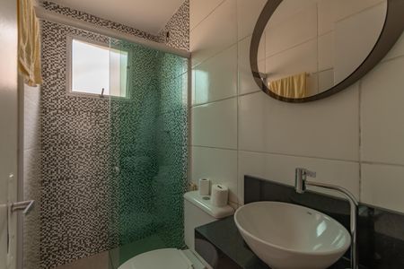 Casa de condomínio à venda com 74m², 3 quartos e 1 vagaBanheiro Social