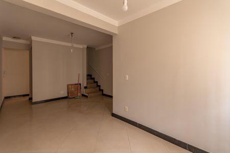 Sala de casa de condomínio à venda com 3 quartos, 74m² em Santa Rosa, Belo Horizonte
