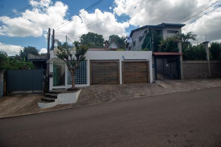 Casa à venda com 190m², 3 quartos e 2 vagasFachada