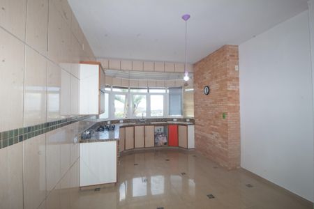 Casa à venda com 190m², 3 quartos e 2 vagasCozinha
