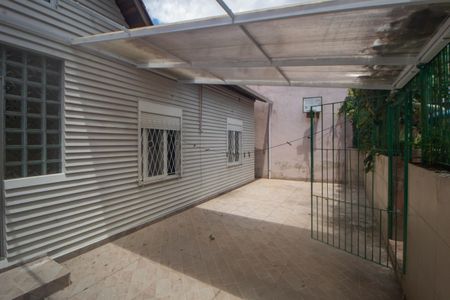 Casa à venda com 190m², 3 quartos e 2 vagasQuintal