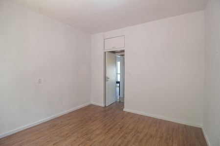 Casa à venda com 190m², 3 quartos e 2 vagasSuite