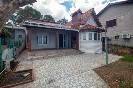 Casa à venda com 190m², 3 quartos e 2 vagasFachada