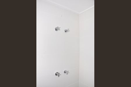 Apartamento para alugar com 69m², 2 quartos e 1 vagaDetalhe - Banheiro Social