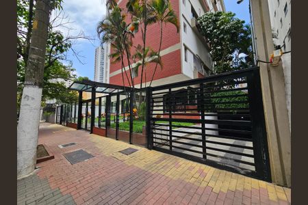 Apartamento para alugar com 55m², 1 quarto e 1 vaga Apartamento para alugar com 55m², 1 quarto e 1 vagaFachada