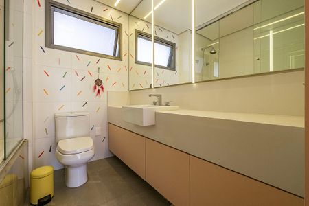 Apartamento à venda com 118m², 2 quartos e 1 vaga Apartamento à venda com 118m², 2 quartos e 1 vagaSuíte 2