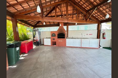 Apartamento para alugar com 65m², 2 quartos e 1 vagaÁrea comum - Churrasqueira