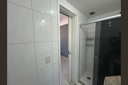 Apartamento para alugar com 65m², 2 quartos e 1 vagaBanheiro da Suíte