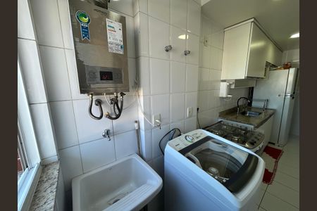 Apartamento para alugar com 65m², 2 quartos e 1 vagaÁrea de Serviço
