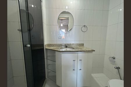 Apartamento para alugar com 65m², 2 quartos e 1 vagaSuíte
