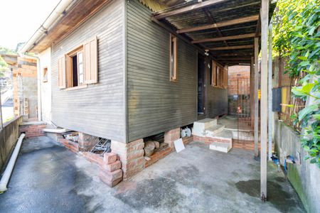 Casa à venda com 38m², 1 quarto e sem vagaQuintal