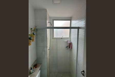 Banheiro de apartamento para alugar com 2 quartos, 45m² em Campo Grande, Rio de Janeiro