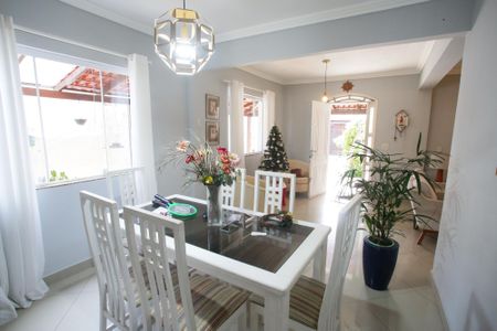 Casa para alugar com 314m², 4 quartos e 5 vagasSala de Jantar