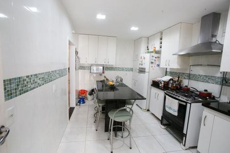 Casa para alugar com 314m², 4 quartos e 5 vagasCozinha