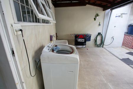 Casa para alugar com 314m², 4 quartos e 5 vagasÁrea de Serviço