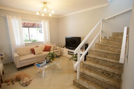 Sala de Estar de casa de condomínio para alugar com 4 quartos, 314m² em Tanque, Rio de Janeiro