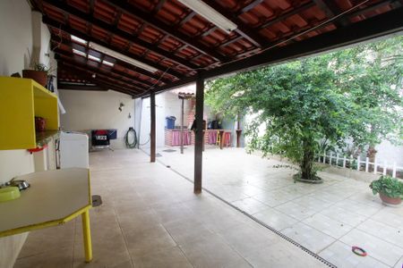 Casa para alugar com 314m², 4 quartos e 5 vagasVaranda dos Fundos