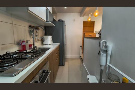 Apartamento para alugar com 71m², 2 quartos e 1 vaga Apartamento para alugar com 71m², 2 quartos e 1 vagaCozinha e Área de Serviço