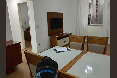 Apartamento à venda com 2 quartos, 70m² em Leme, Rio de Janeiro