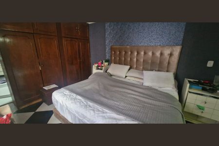 Casa à venda com 4 quartos, 210m² em Vila Silvia, São Paulo