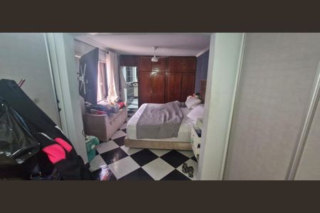 Casa à venda com 4 quartos, 210m² em Vila Silvia, São Paulo