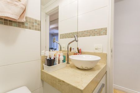 Apartamento para alugar com 96m², 3 quartos e 2 vagasBanheiro Social
