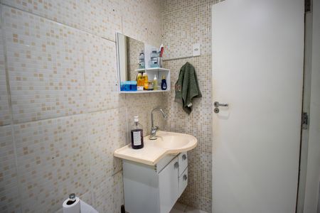 Apartamento à venda com 60m², 2 quartos e 1 vaga Apartamento à venda com 60m², 2 quartos e 1 vagaBanheiro