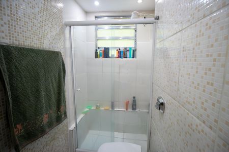 Apartamento à venda com 60m², 2 quartos e 1 vaga Apartamento à venda com 60m², 2 quartos e 1 vagaBanheiro