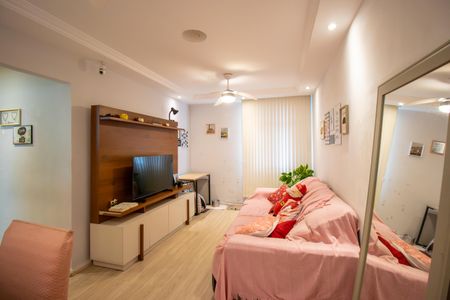 Sala de apartamento à venda com 2 quartos, 60m² em Irajá, Rio de Janeiro