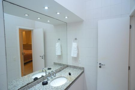 Apartamento para alugar com 123m², 2 quartos e 2 vagas