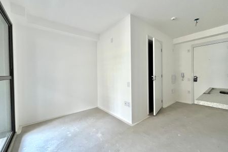 Sala/Quarto de kitnet/studio à venda com 1 quarto, 24m² em Vila Santa Catarina, São Paulo