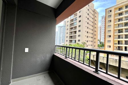 Varanda de kitnet/studio à venda com 1 quarto, 24m² em Vila Santa Catarina, São Paulo