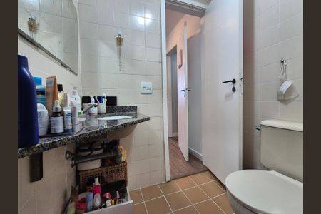 Apartamento à venda com 73m², 2 quartos e 1 vagaBanheiro suite 1