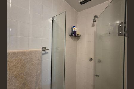 Apartamento à venda com 73m², 2 quartos e 1 vagaBanheiro suite 2