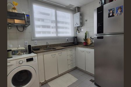 Apartamento à venda com 73m², 2 quartos e 1 vagaCozinha e Área de Serviço 
