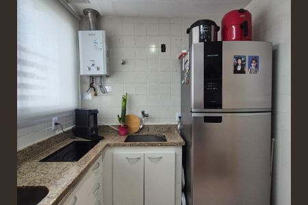 Apartamento à venda com 73m², 2 quartos e 1 vagaCozinha e Área de Serviço