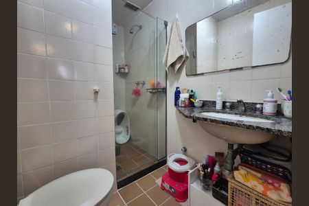 Apartamento à venda com 73m², 2 quartos e 1 vagaBanheiro suite 1