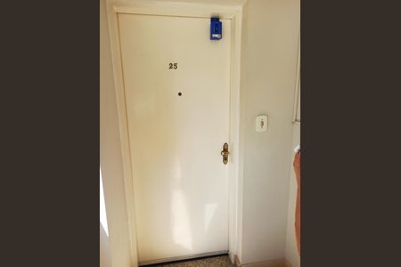 Apartamento para alugar com 79m², 2 quartos e 1 vaga Apartamento para alugar com 79m², 2 quartos e 1 vagaHall Elevador