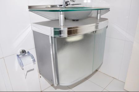 Apartamento para alugar com 79m², 2 quartos e 1 vaga Apartamento para alugar com 79m², 2 quartos e 1 vagaDetalhe - Banheiro Social